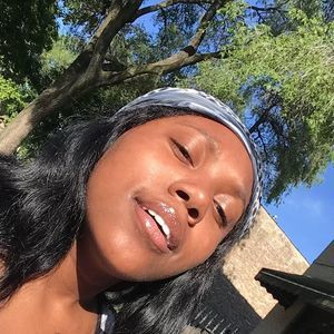 Meet your Posher, Makayla